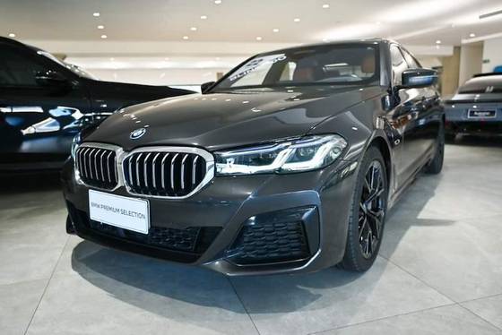 BMW 530e 2.0 16V TWINPOWER HÍBRIDO M SPORT AUTOMÁTICO BMW 530e 2.0 16V TWINPOWER HÍBRIDO M SPORT AUTOMÁTICO